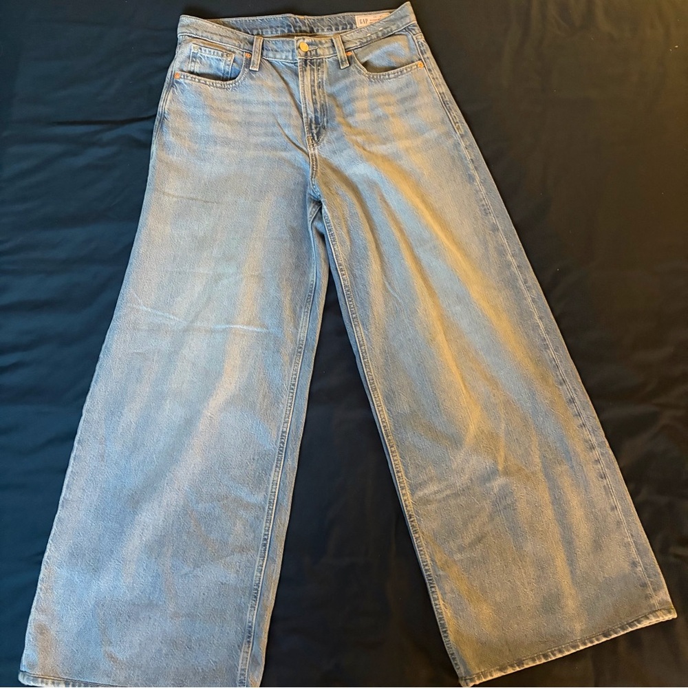 GAP Mid Rise Ultrasoft Baggy Jeans in 28/6R
